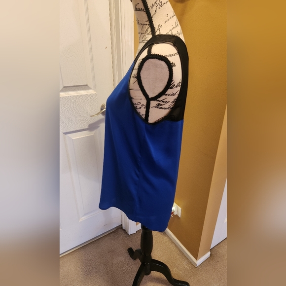 Express Blouse - Picture 6 of 6